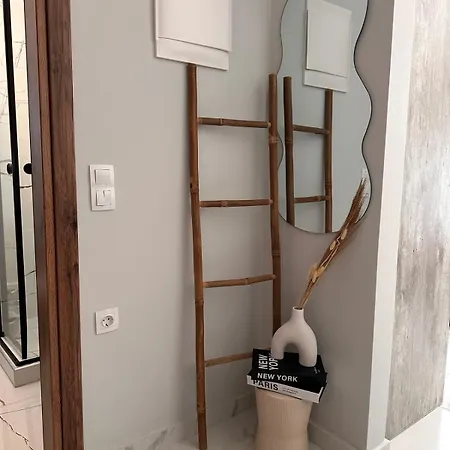 The Black Atelier Nikiana