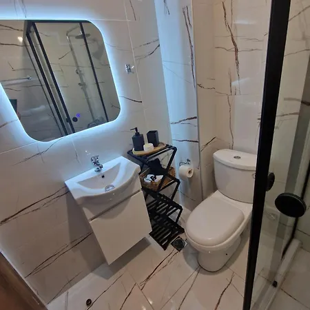Дом отдыха The Black Atelier Никиана