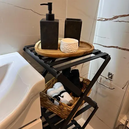 The Black Atelier Дом отдыха *
