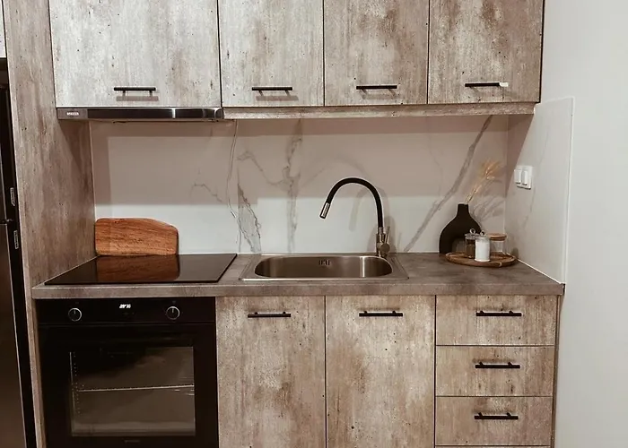 The Black Atelier Nikiana