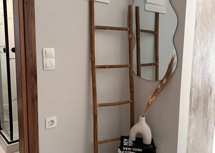 The Black Atelier Nikiana