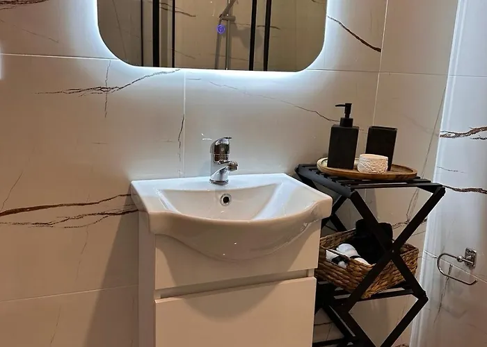 The Black Atelier Semesterbostad Nikiana